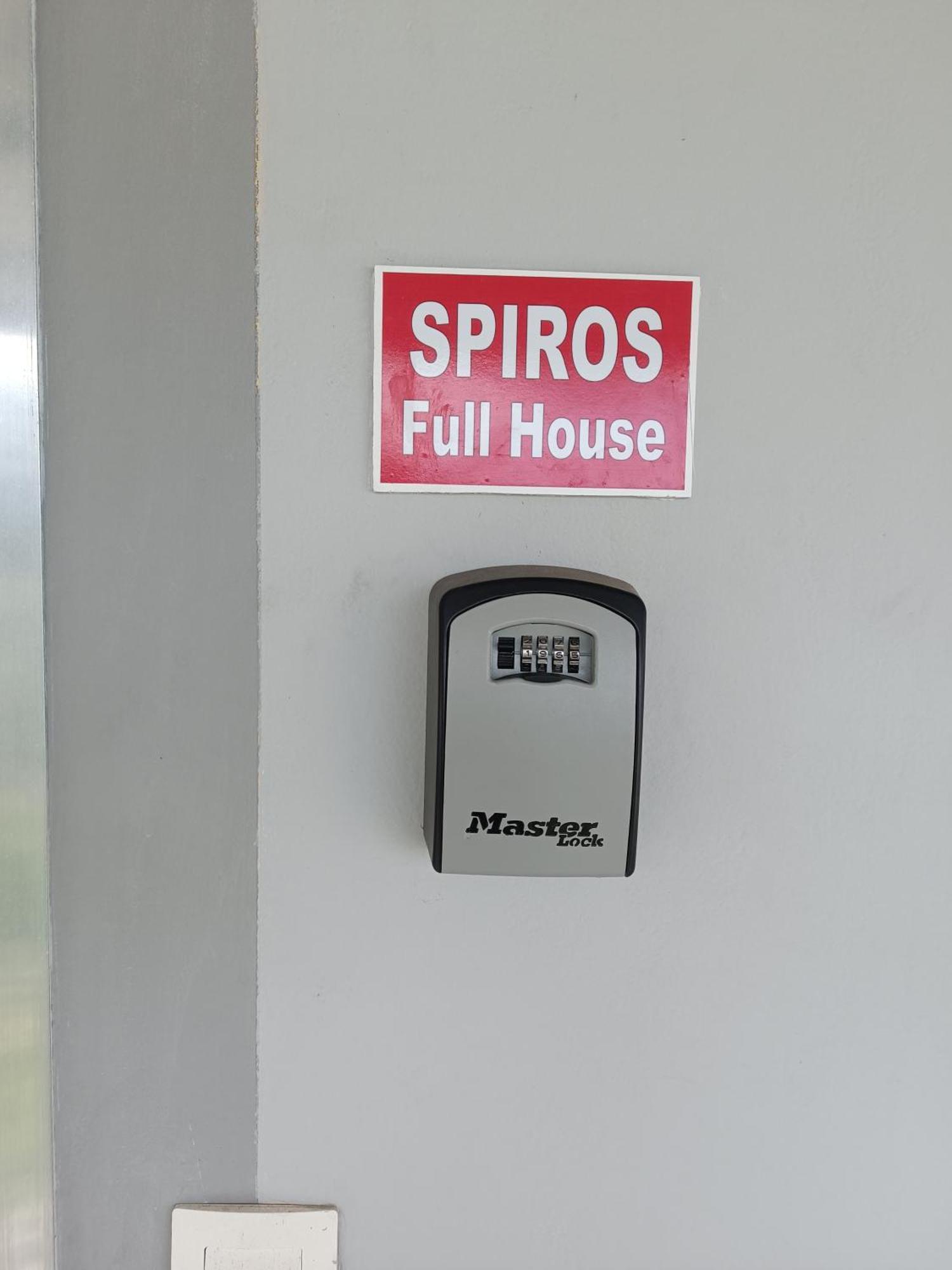 Spiros Full House In Marathias Apartment Exterior photo